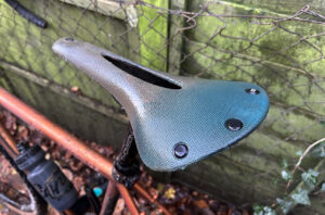 Fabric ALM Ultimate saddle - Cycling News | Bike Reviews | road.cc